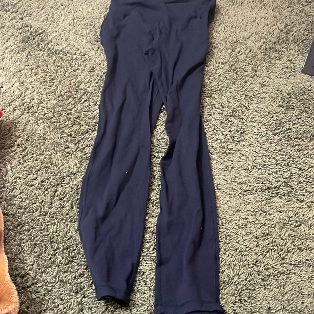 Size 14 Ivivva Leggings, In the color navy